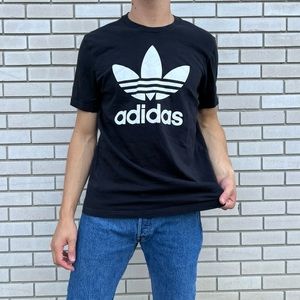 ADIDAS T-SHIRT